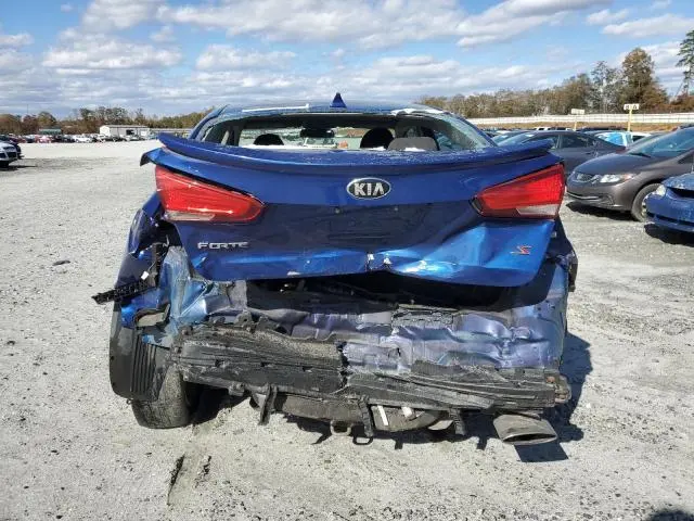 2017 KIA FORTE LX  