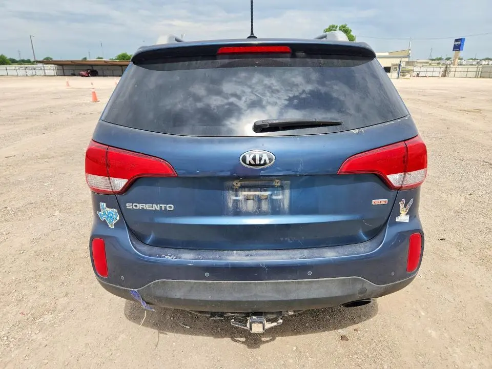 2014 KIA SORENTO LX  