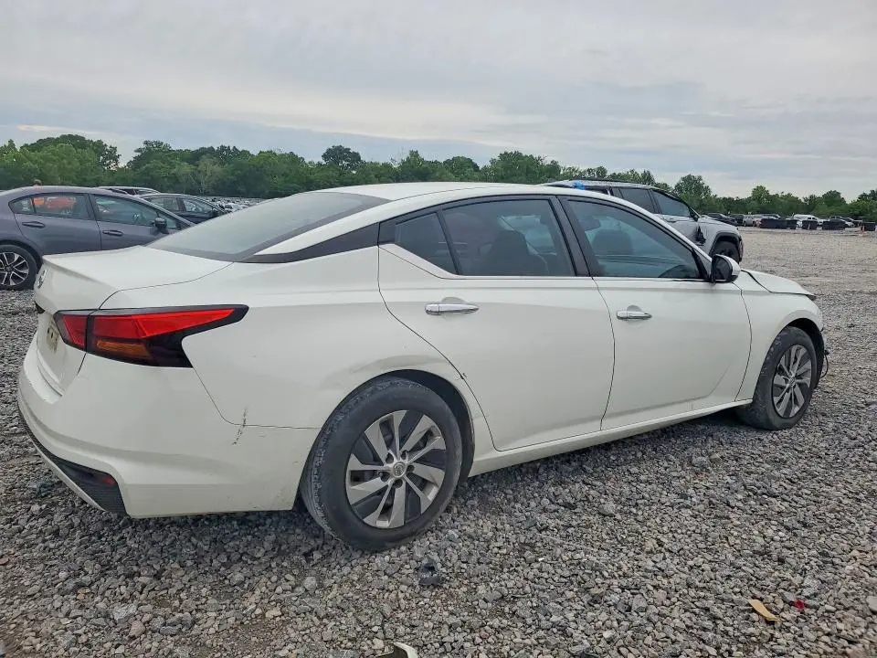 2021 NISSAN ALTIMA S  