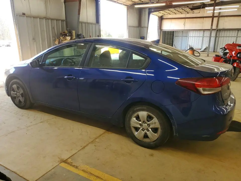 2017 KIA FORTE LX  