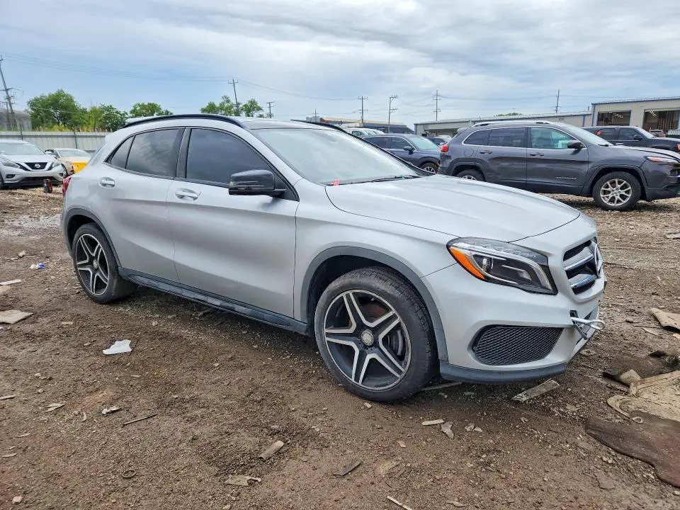 2016 MERCEDES-BENZ GLA 250 4MATIC  
