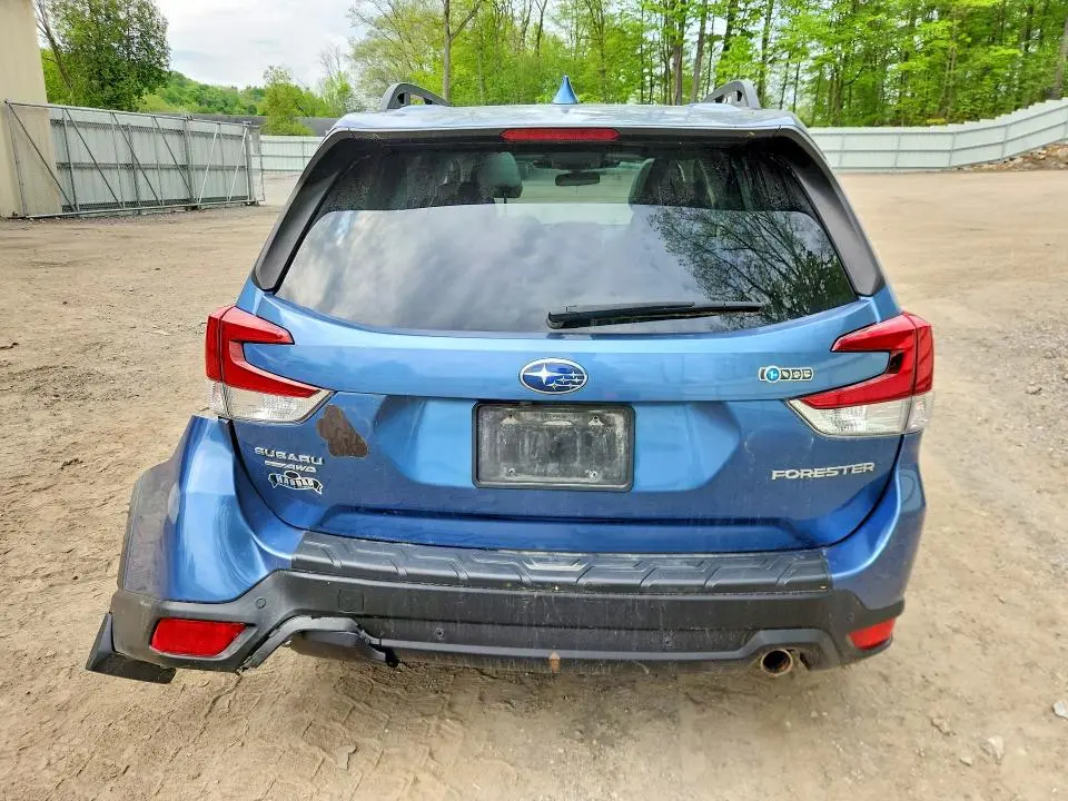 2023 SUBARU FORESTER LIMITED  