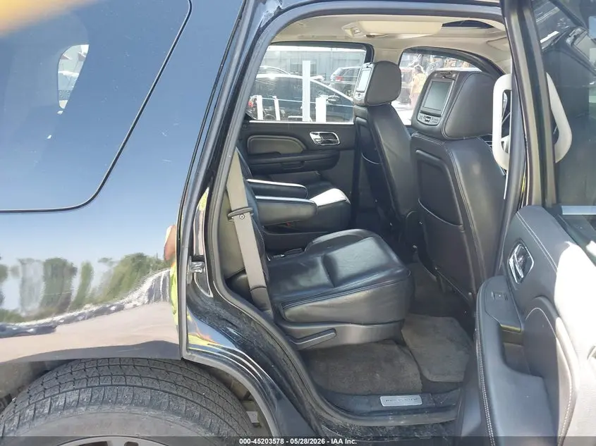 2012 CADILLAC ESCALADE PLATINUM EDITION