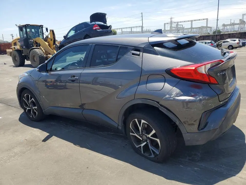 2018 TOYOTA C-HR XLE  
