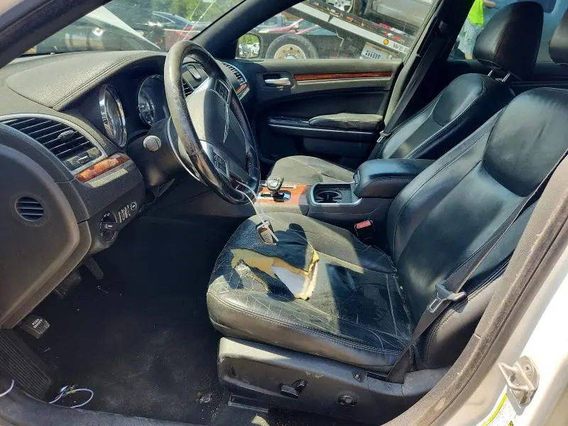 2013 CHRYSLER 300   