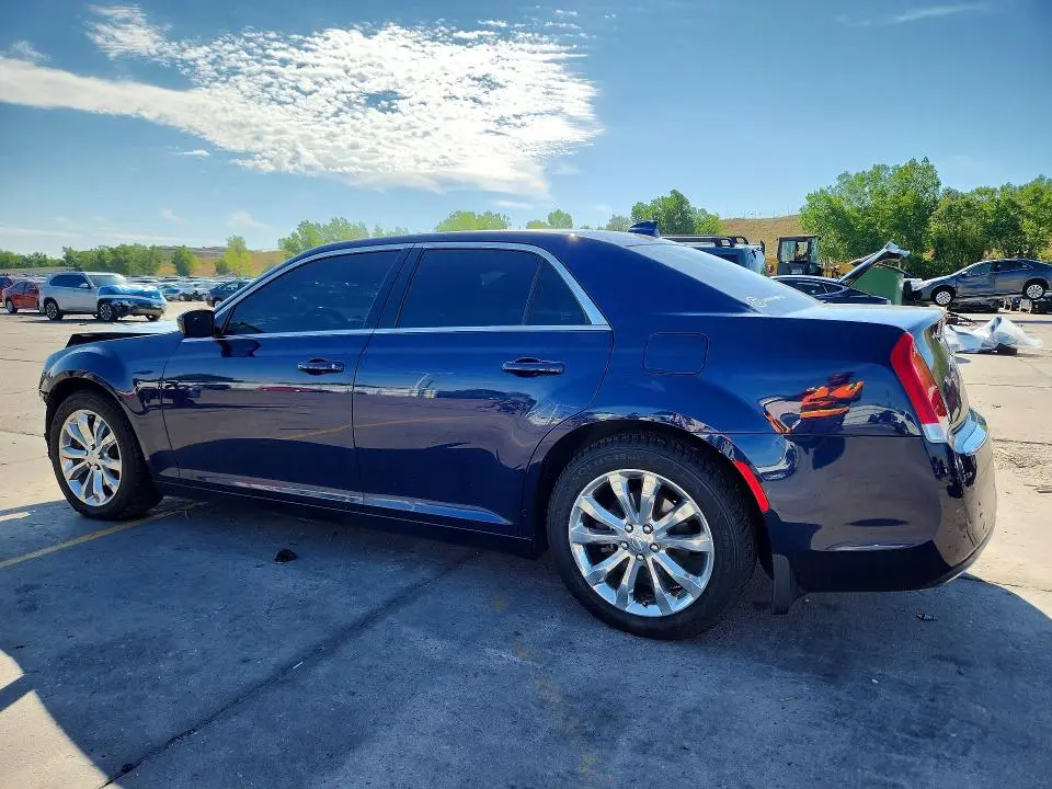 2017 CHRYSLER 300 LIMITED  