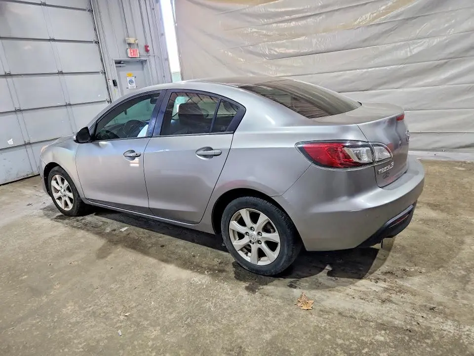 2010 MAZDA 3 I  