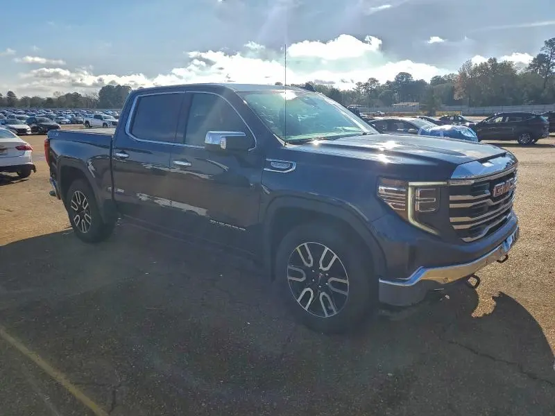 2022 GMC SIERRA K1500 SLT  