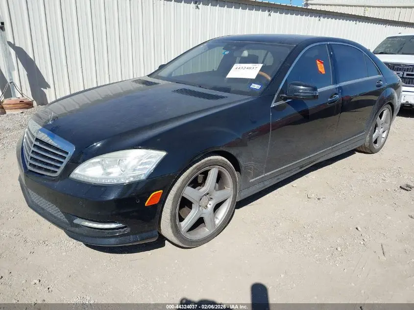 2011 MERCEDES-BENZ S 550  