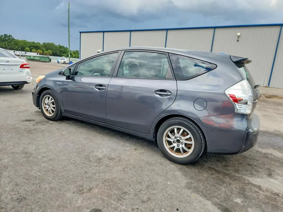 2012 TOYOTA PRIUS V TWO  