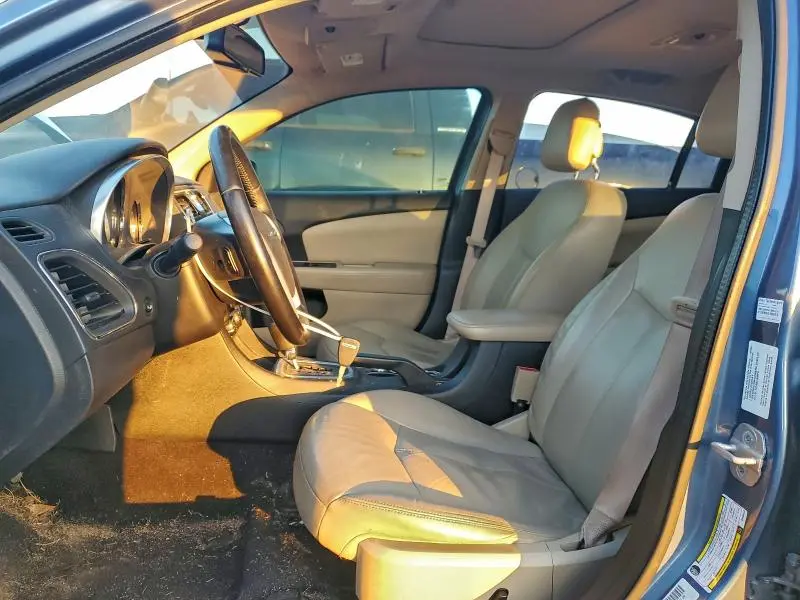 2011 CHRYSLER 200 LIMITED  