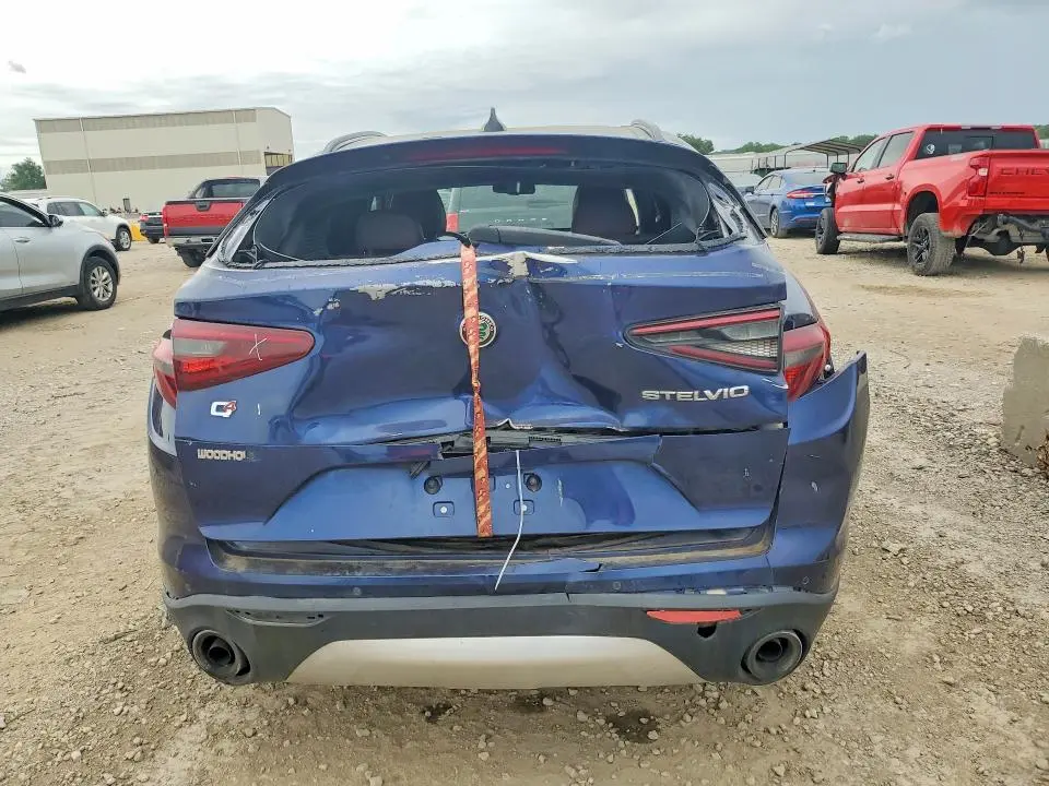 2018 ALFA ROMEO STELVIO TI SPORT  