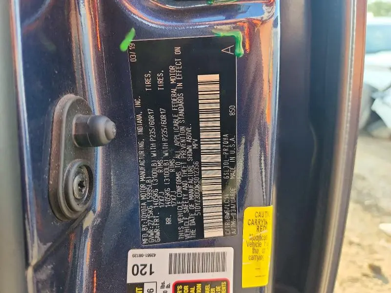 2019 TOYOTA SIENNA XLE 8-PASSENGER  