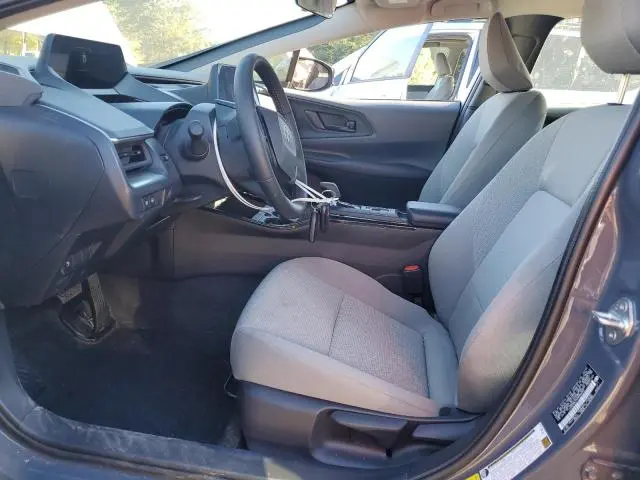 2025 TOYOTA PRIUS LE  