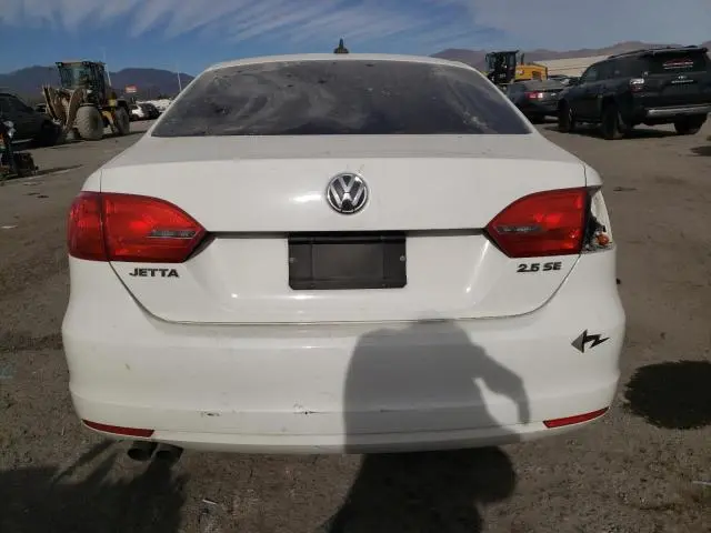 2013 VOLKSWAGEN JETTA SE  
