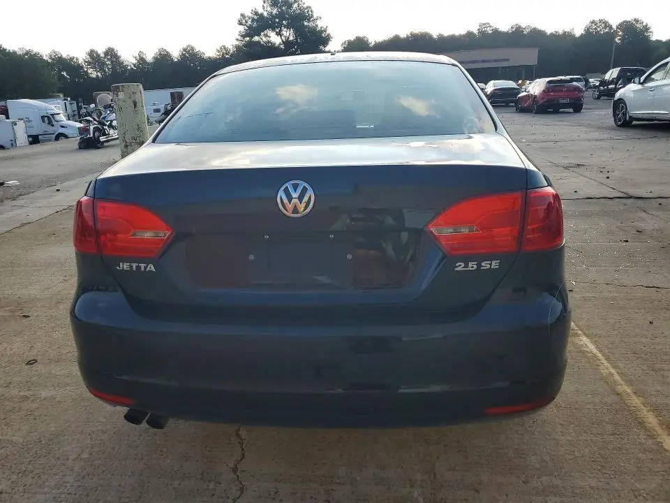 2012 VOLKSWAGEN JETTA SE  