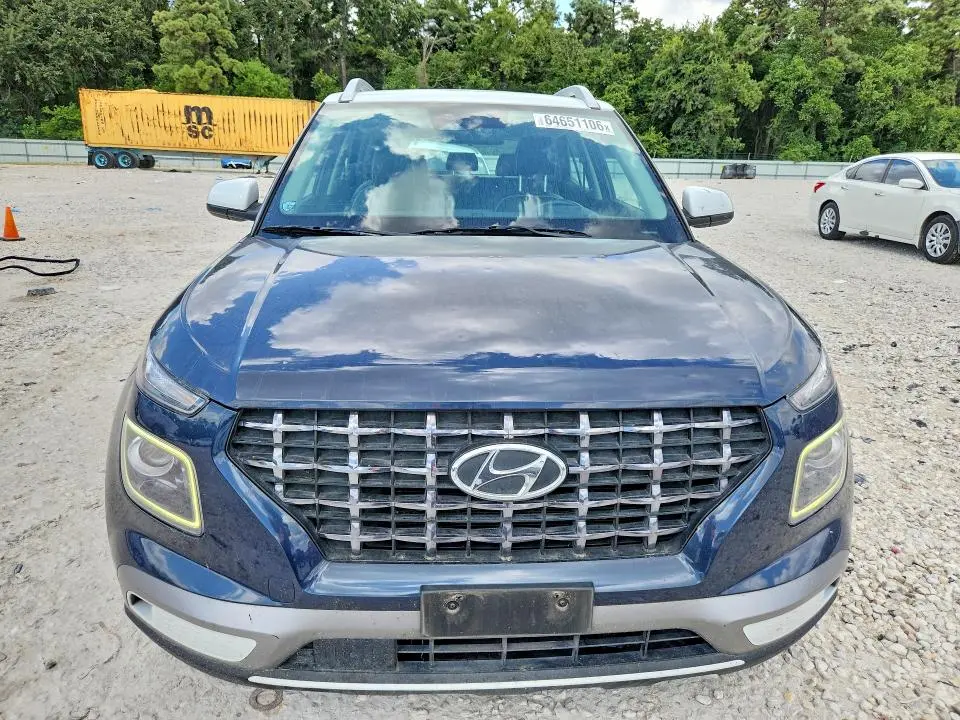 2024 HYUNDAI VENUE LIMITED  