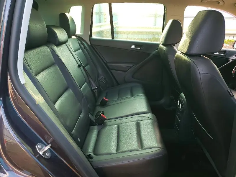 2016 VOLKSWAGEN TIGUAN S  