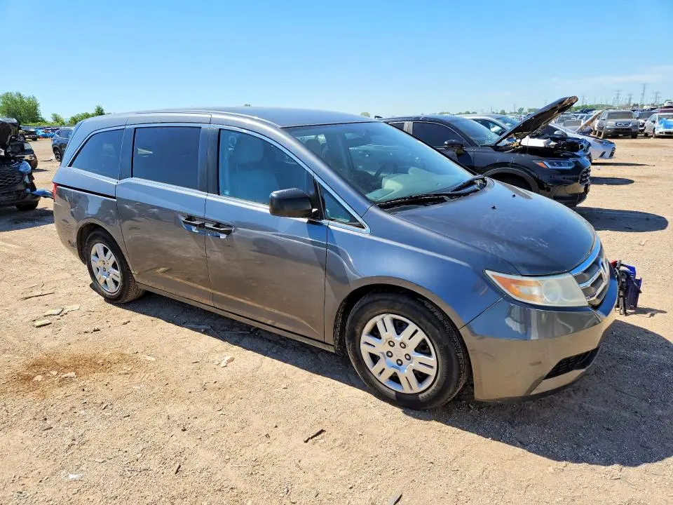 2011 HONDA ODYSSEY LX  