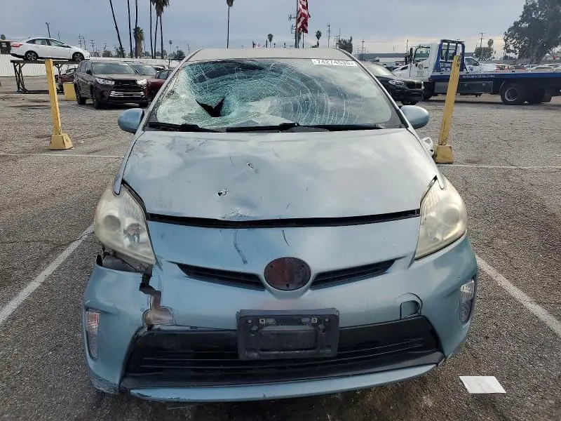 2015 TOYOTA PRIUS   