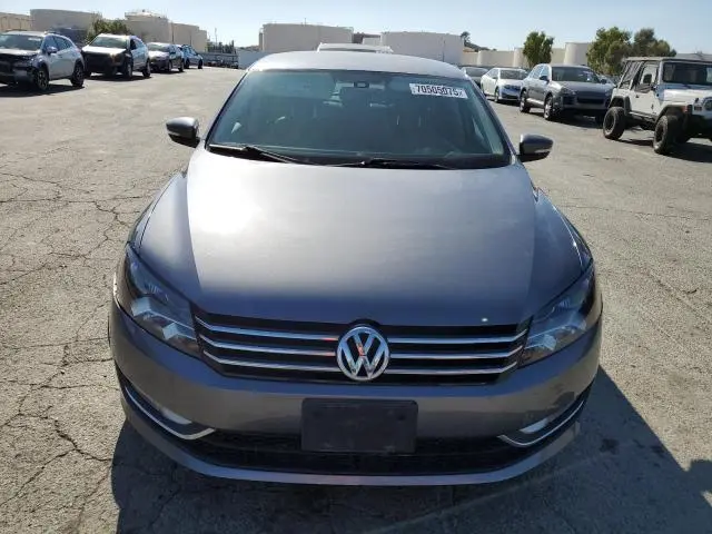 2015 VOLKSWAGEN PASSAT S  