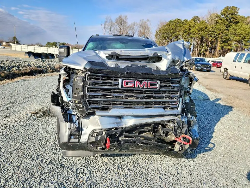 2024 GMC SIERRA K2500 AT4  
