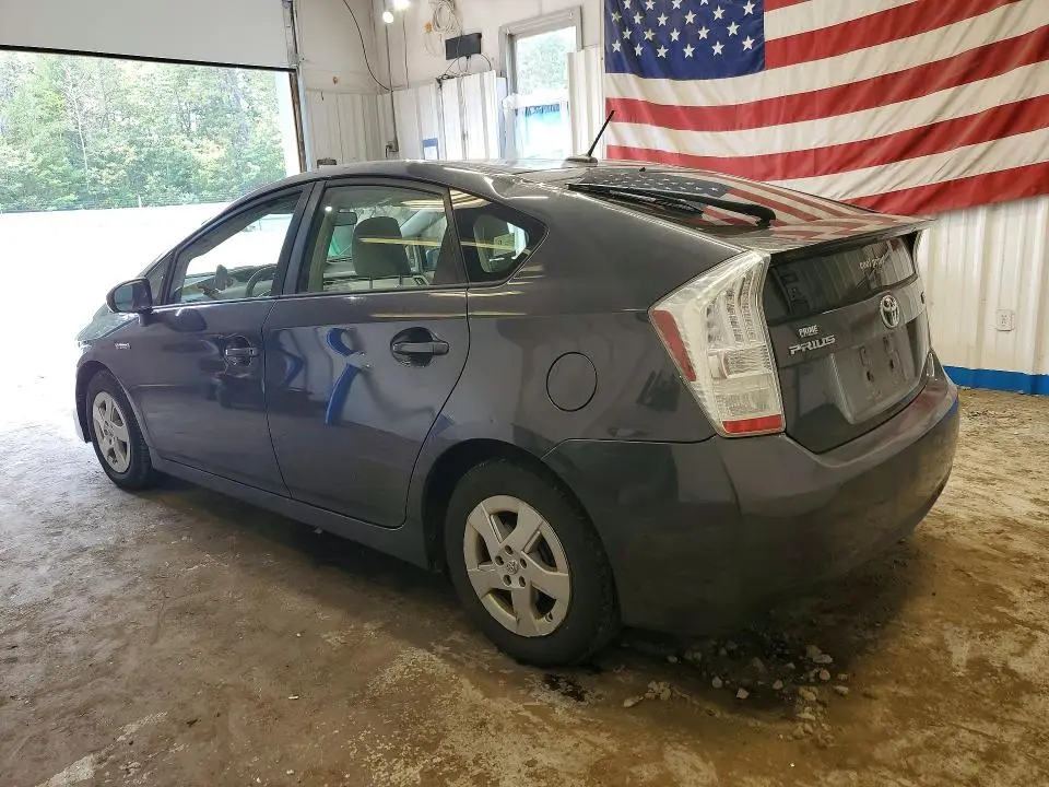 2011 TOYOTA PRIUS TWO  