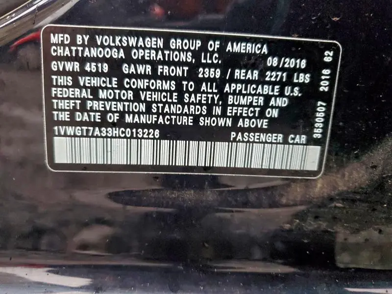 2017 VOLKSWAGEN PASSAT SE  