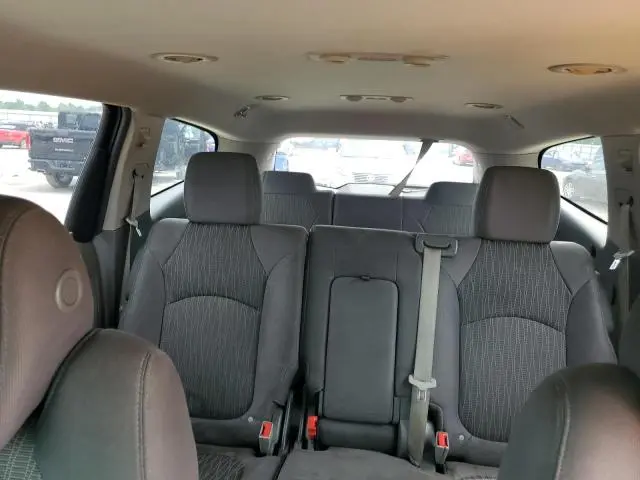 2016 CHEVROLET TRAVERSE LS  