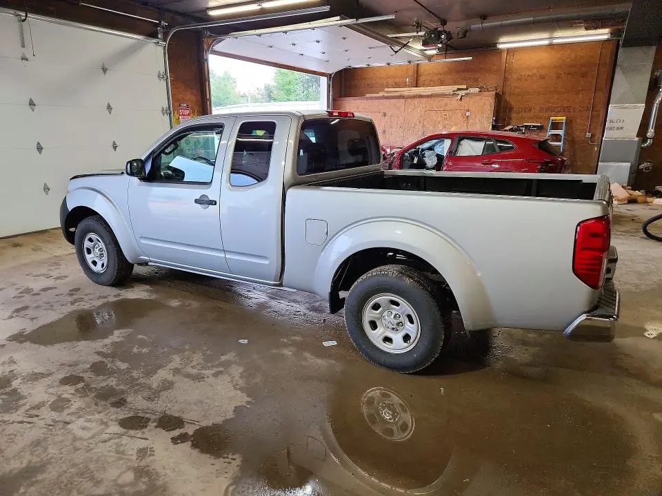 2012 NISSAN FRONTIER S  