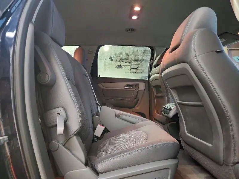 2017 CHEVROLET TRAVERSE LS  