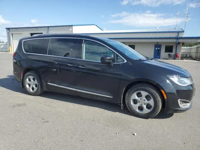 2017 CHRYSLER PACIFICA TOURING L PLUS  