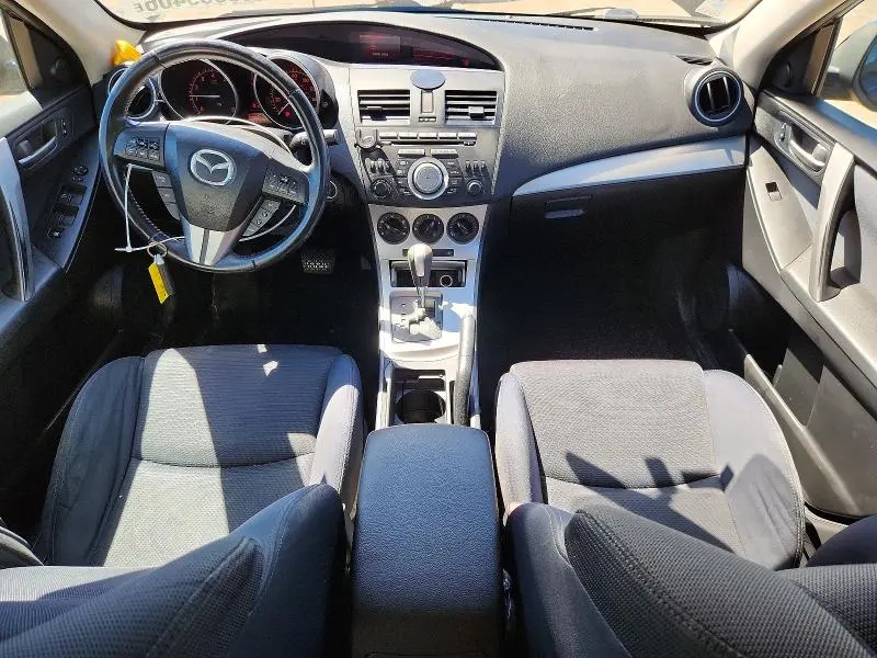 2010 MAZDA 3 S  