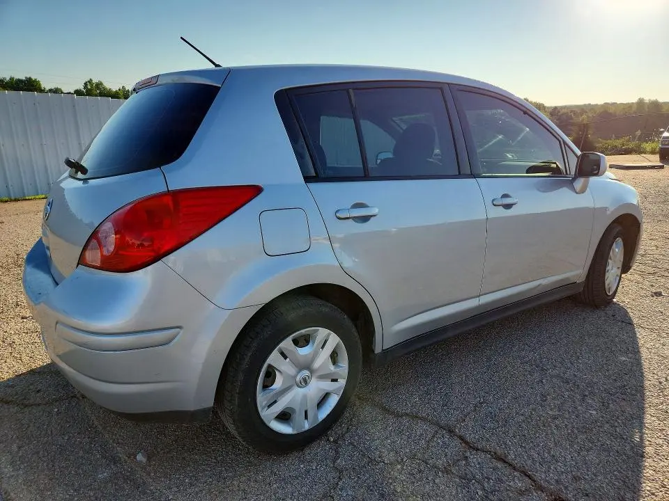 2012 NISSAN VERSA 1.8 S  