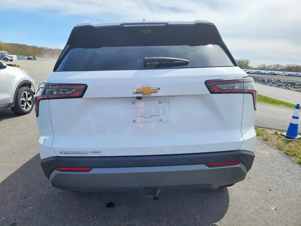 2025 CHEVROLET EQUINOX LT  