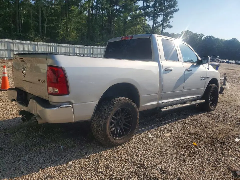 2014 RAM 1500 ST  