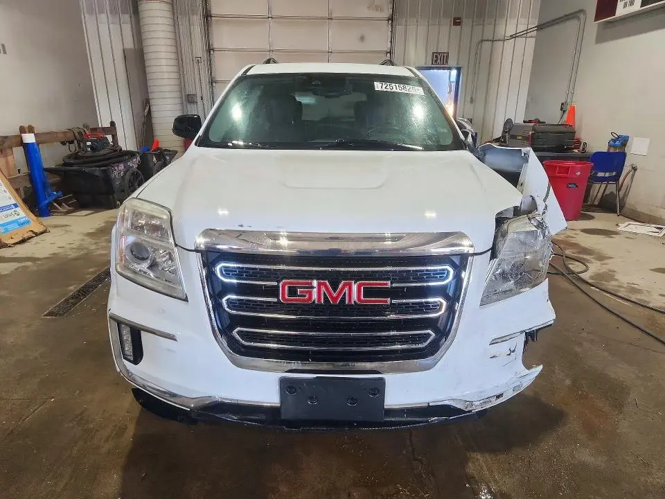 2017 GMC TERRAIN SLT  