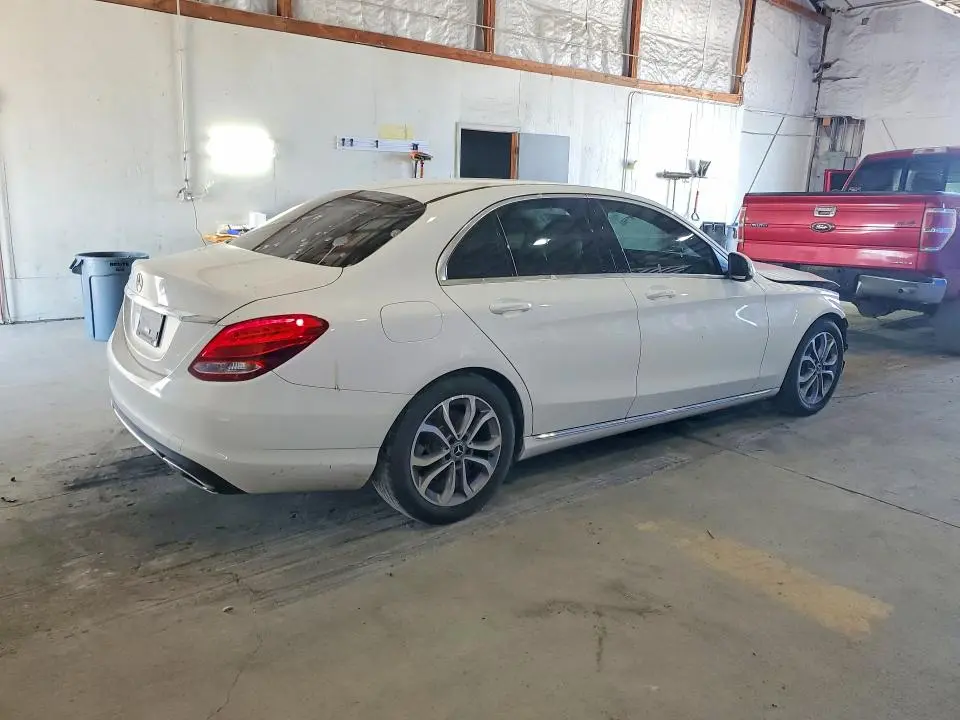 2017 MERCEDES-BENZ C 300  