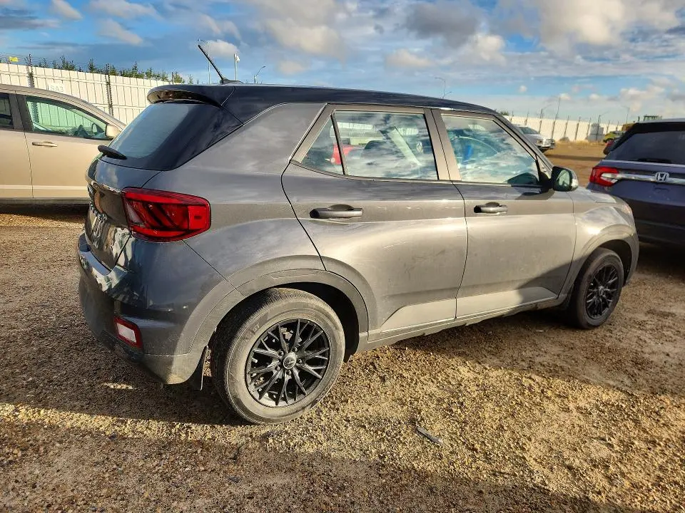 2023 HYUNDAI VENUE SE  
