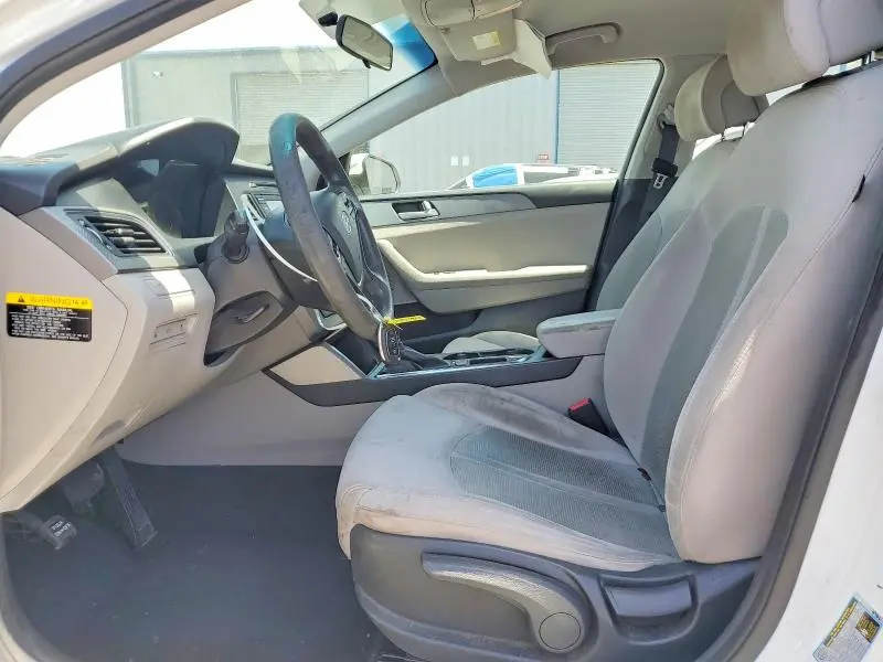 2017 HYUNDAI SONATA SE  