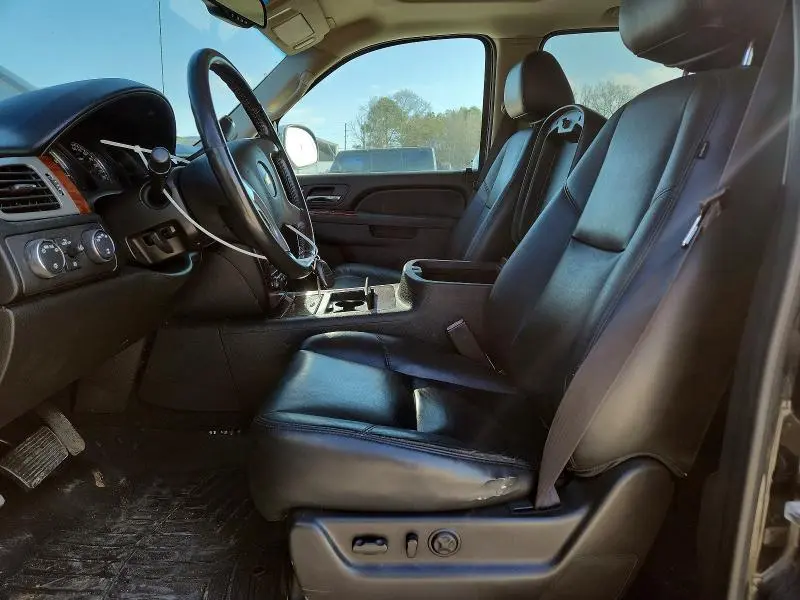 2013 CHEVROLET AVALANCHE LTZ  