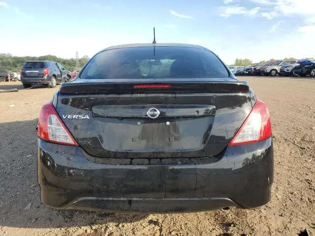 2019 NISSAN VERSA S  