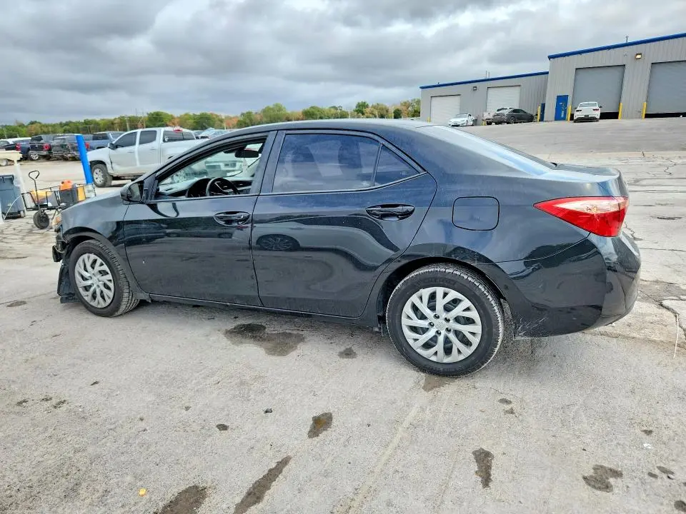 2018 TOYOTA COROLLA LE  