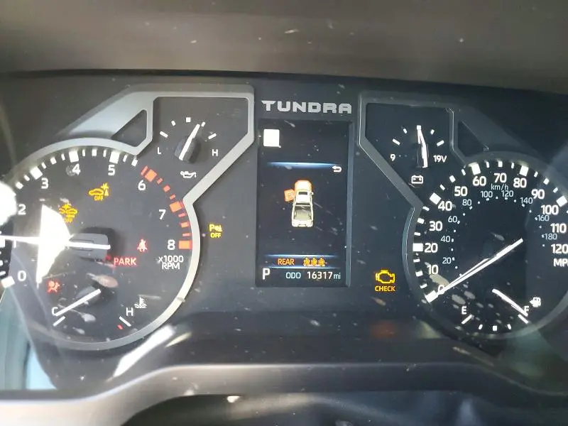2024 TOYOTA TUNDRA SR5  