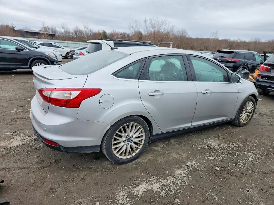 2014 FORD FOCUS TITANIUM  