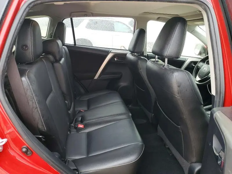 2014 TOYOTA RAV4 XLE  