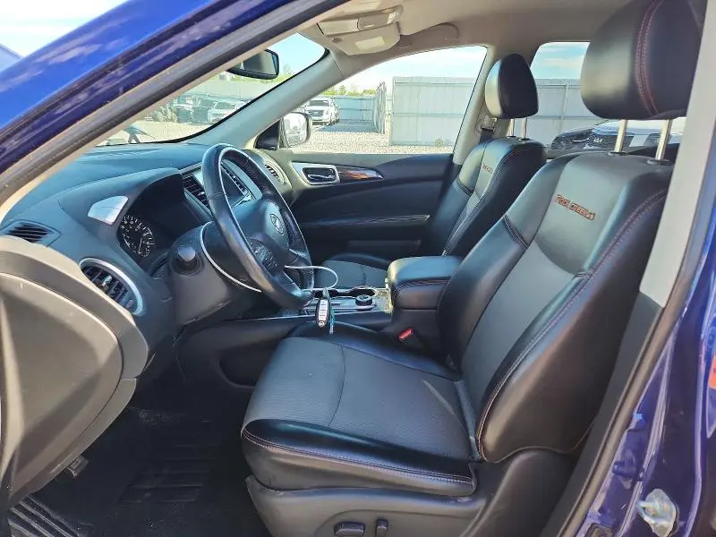 2020 NISSAN PATHFINDER SV  
