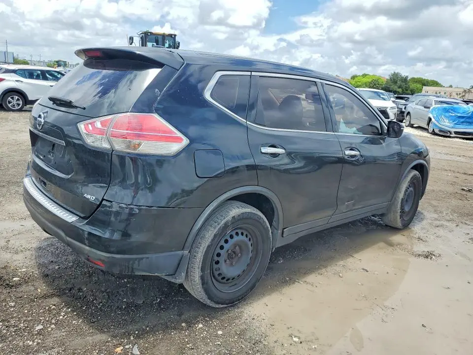 2015 NISSAN ROGUE S  