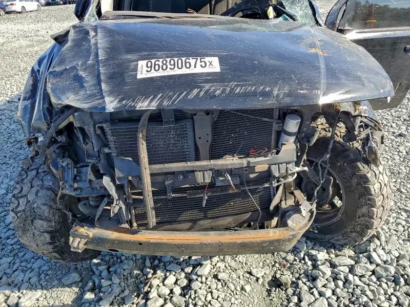 2012 NISSAN FRONTIER S  