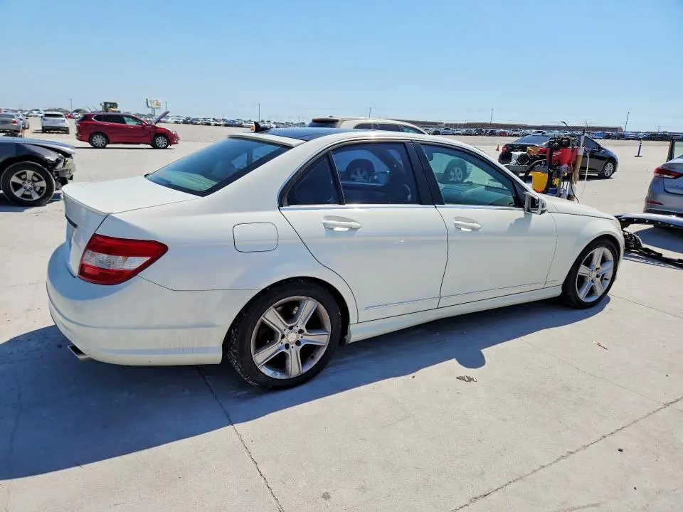 2010 MERCEDES-BENZ C 300  
